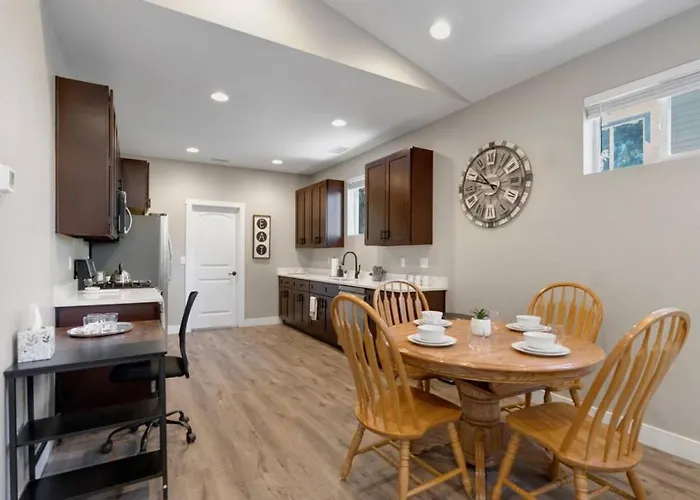 Modern Midtown Close To Downtown * Flagstaff